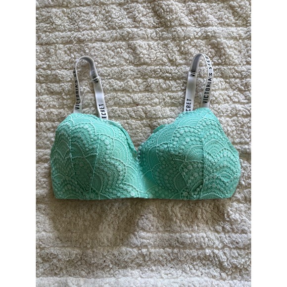Victoria's Secret Other - Victoria's‎ Secret Mint Green Floral Lace Wireless T-Shirt Bra Logo Straps 34D